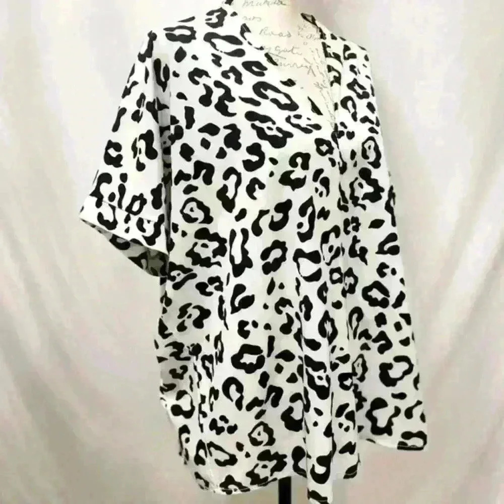 Jodifl Black & White Animal Print blouse top